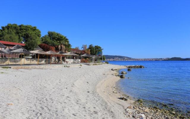 Apartments with a parking space Seget Vranjica, Trogir - 19022