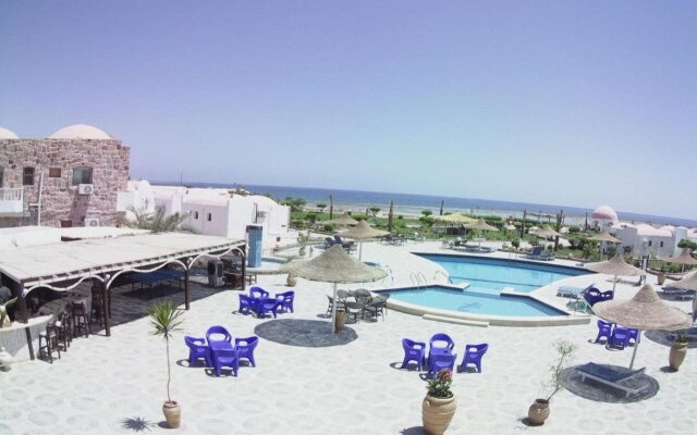 Dolphin Continental Hotel