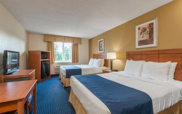 Comfort Inn & Suites Pottstown Eastern Gateway