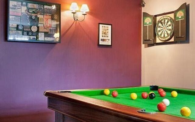 The White Rose Hotel