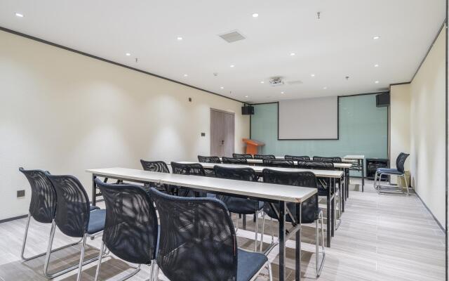 Hanting Hotel Hebi Shancheng Mall