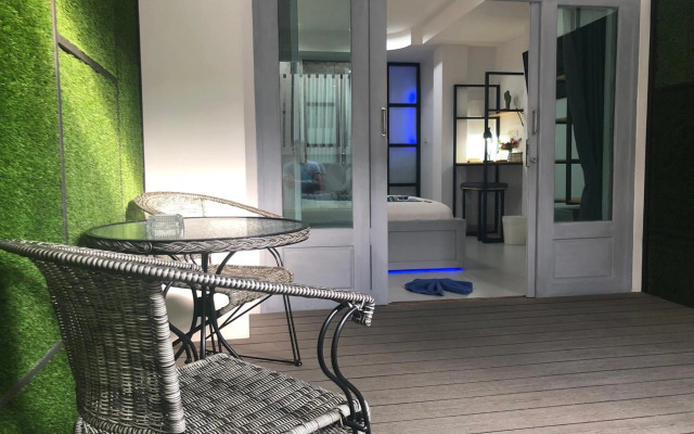 Colorize Boutique Hotel