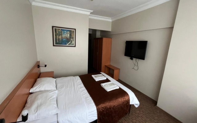 Hotel Altinnal