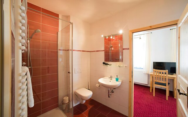 Pension und Gaststätte "Zur Brauschänke"