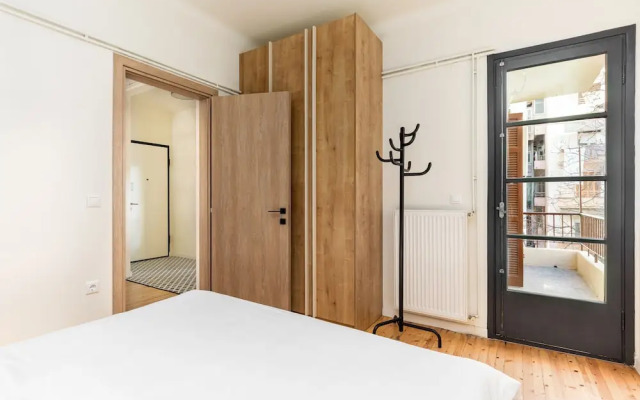 Vista by halu' Spacious City Centre Home