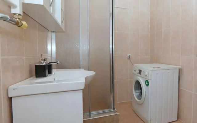 Amazing Flat Near Bagdat Street With Enticing Interior Design in Kadikoy