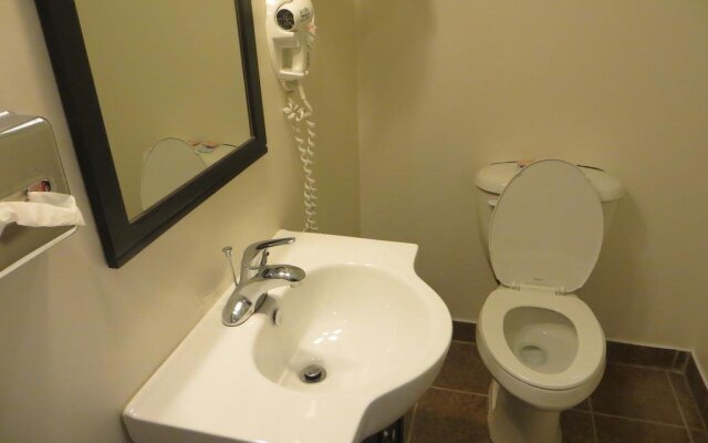 Economy Inn