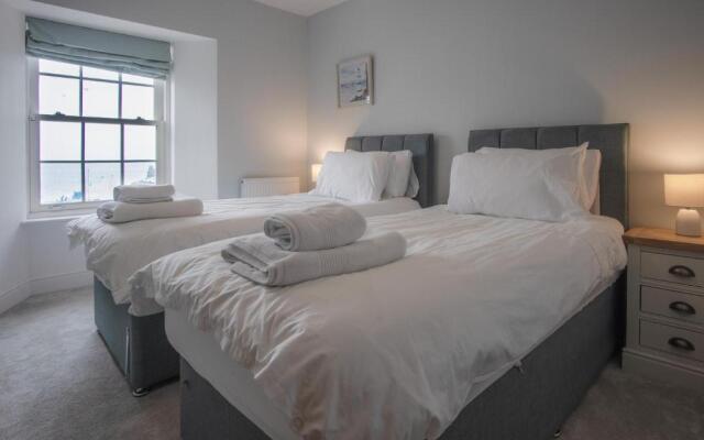 Upper Deck - 2 Bedroom Apartment - Saundersfoot