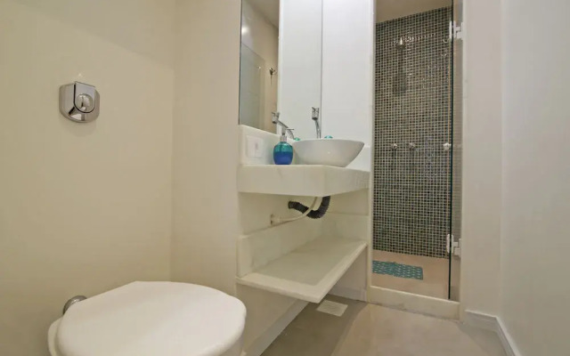 LinkHouse Beautiful High Floor 1-BDR c2-0036