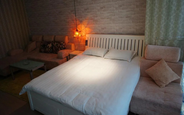 Rongyu Apartment Hotel (Nanjing Shanxi Road Zhonghuan Guoji)