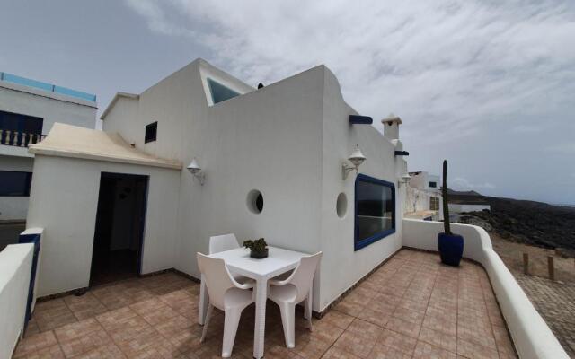 Lanzarote Casa azul