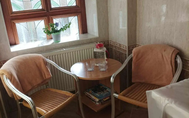 Hotel Flora