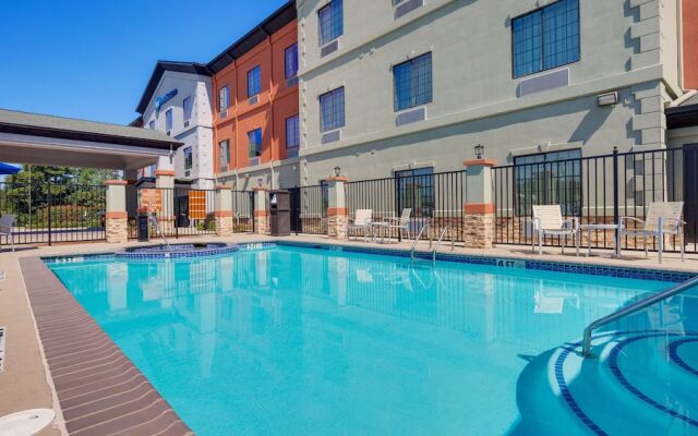 Comfort Inn & Suites