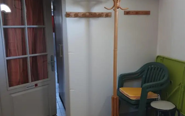 T1 Dans Maison Au Calme