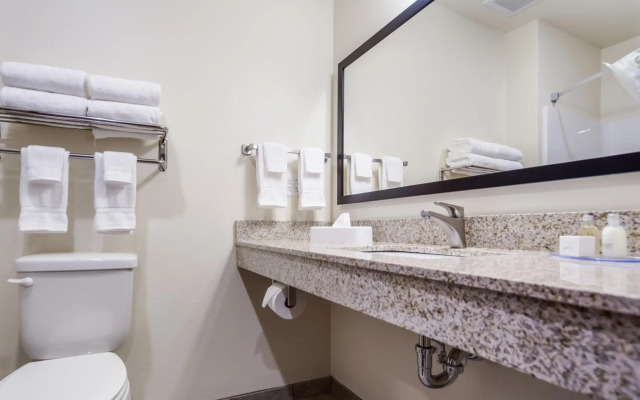 Cobblestone Inn & Suites - Holdrege