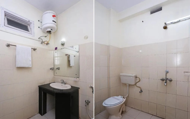 Hotel Blue Moon by OYO Rooms