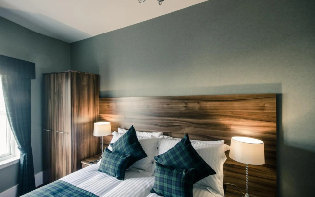 Royal West End Hotel