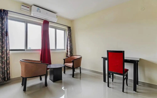 Royal Emirates by OYO Rooms