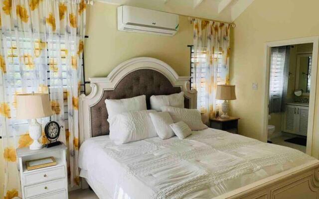 720 Sea Breeze Vacation Home