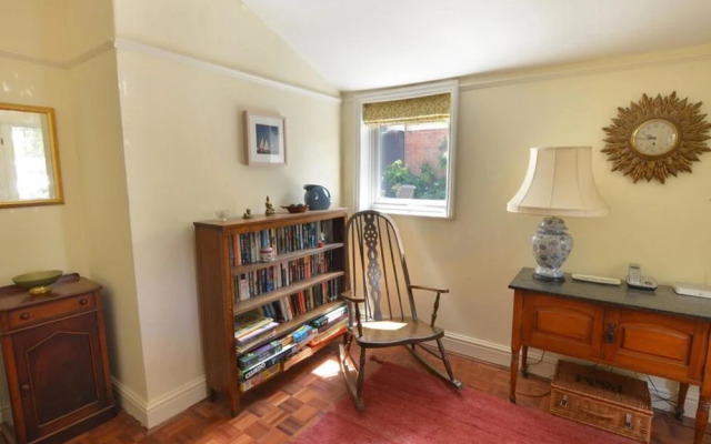 Pleasant holiday home in Horning with pond