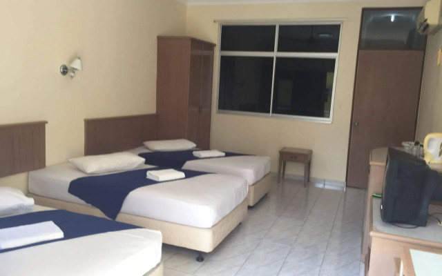 Teluk Batik Holiday Apartment