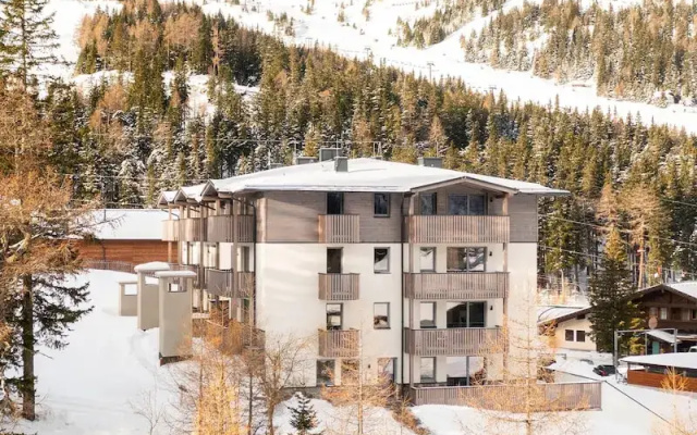 Apartment in Katschberghohe With Views