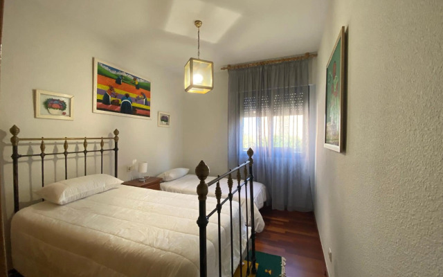 acogedor piso con parking santa justa