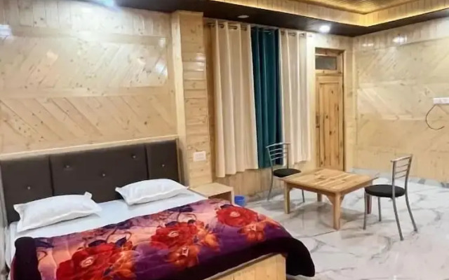 Majestic Mountain Bhaiji Guest House