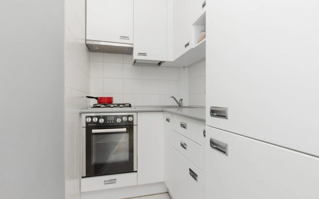 Studio Wojska Polskiego by Renters