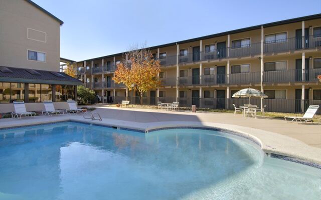 Tulsa Extended Stay Inn and Suites