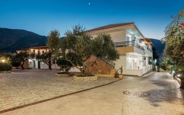 Potamitis Studios & Apartments