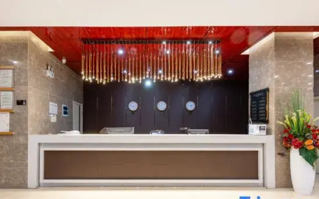 Yunshang Tianhe Hotel (Khorgos Guomen Scenic Spot)