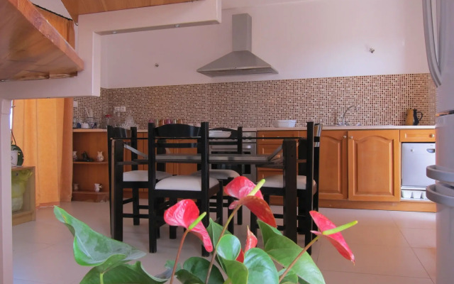 Baladinos Beach Apartment