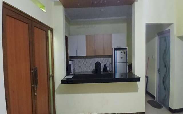 OYO 93861 Adinda Guest House Syariah