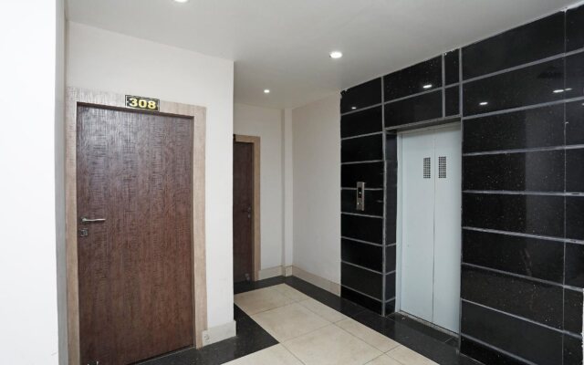 Hotel Tr Palace By OYO Rooms