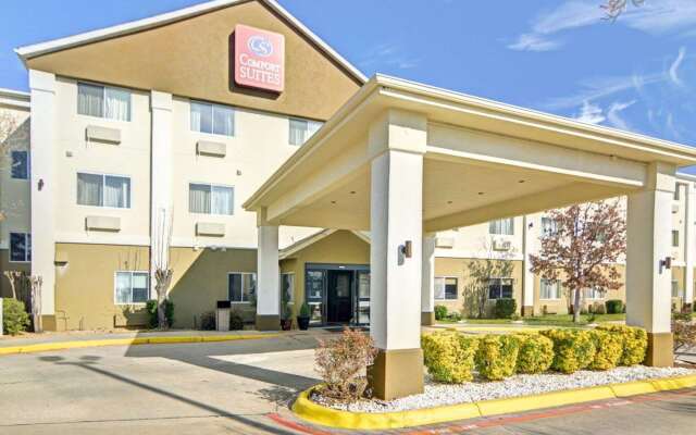 Comfort Suites Longview North