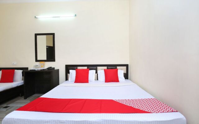 Hotel B.S Residency by OYO