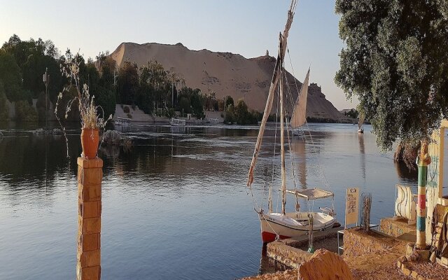 Taharka Nubian House