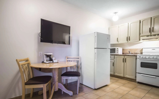 Econo Lodge Vernon