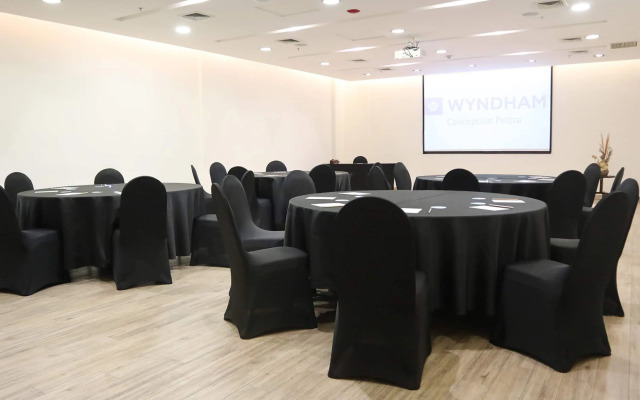 Wyndham Concepcion Pettra