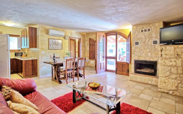 Trullo Santo Stefano by PosarelliVillas