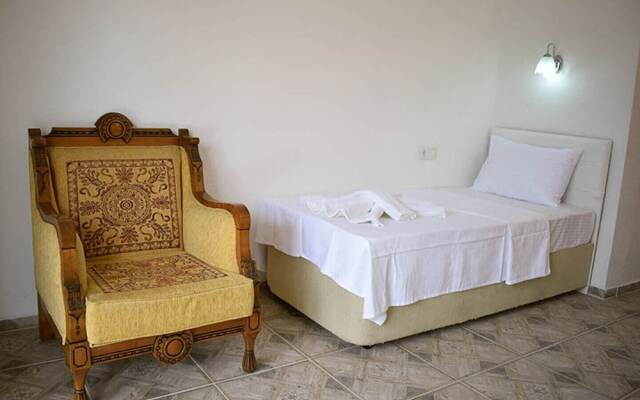 Saranda Teras Pansiyon