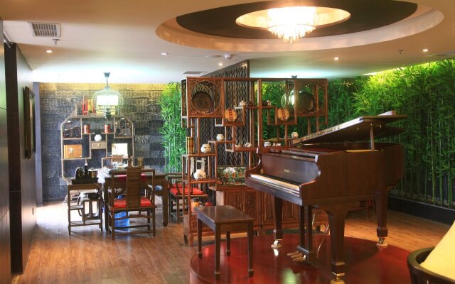 Baihai Holiday Inn