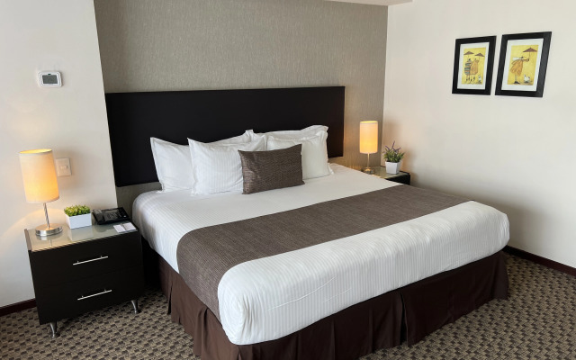 St Isidro Suites Corporate Housing SPA & Wellness Center