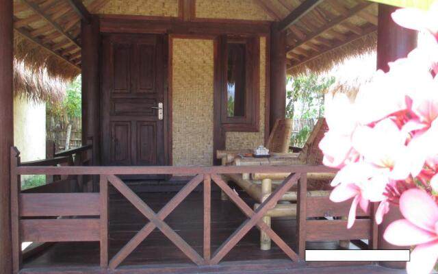 Selong Belanak Bungalows