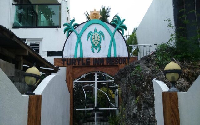 Turtle Inn Resort
