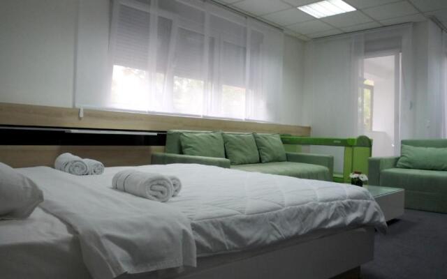 Garni Hotel Consul