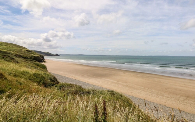 9 Pilgrims Way
