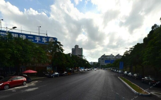 Vienna Hotel North Shenzhen Science and Technology Park Branch