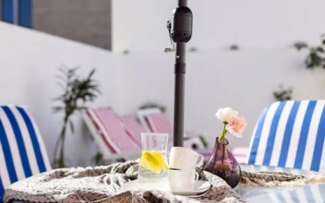 Sunny House El Roque